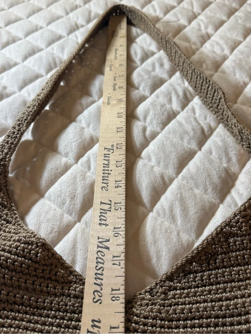 The Sak Vintage Crochet Hobo Bag Taupe Brown Knit Shoulder Purse Boho